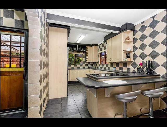 4 BEDROOM HOUSE FOR SALE IN ALLEN'S NEK